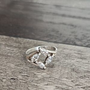 Stunning Silver Women's Ring with Crystal Accents
